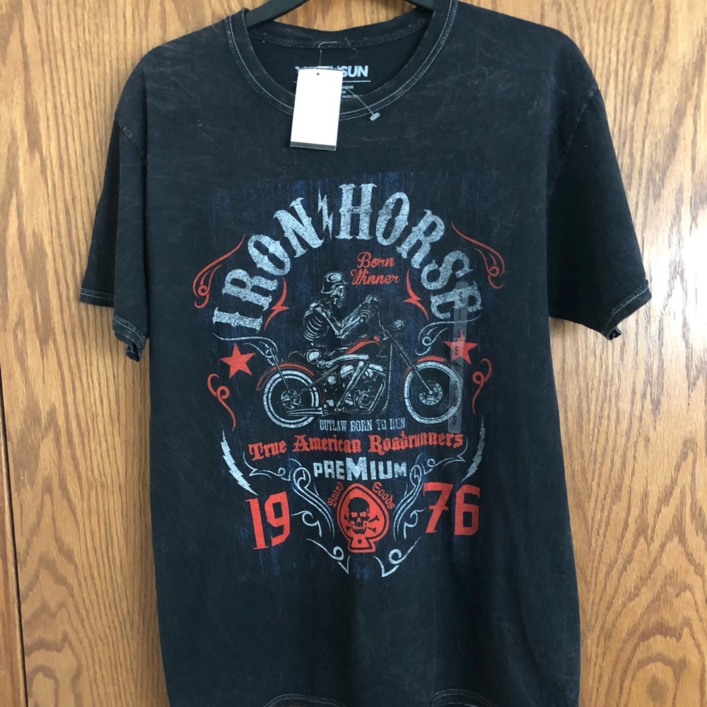 Fifth Sun Black Graphic T-Shirt Iron Horse Mens Sm
